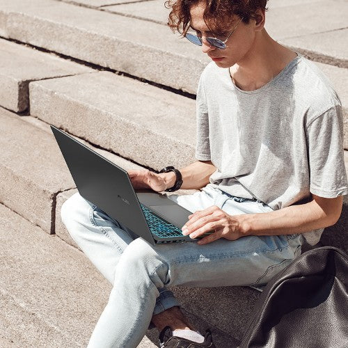 ASUS V16 V3607VM-RP007W Intel Core 7 240H Laptop 40.6 cm (16") WUXGA 16 GB DDR5-SDRAM 1 TB SSD NVIDIA GeForce RTX 5060 Wi-Fi 6 (802.11ax) Windows 11 Home Black