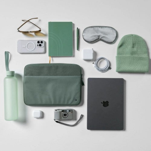 Incase A.R.C. Sleeve for With ReSpun 100% Recycled Polyester for 16-inch Laptop (M1-M4, 2021-2024)