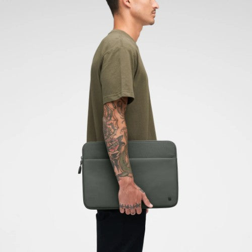 Incase A.R.C. Sleeve for With ReSpun 100% Recycled Polyester for 16-inch Laptop (M1-M4, 2021-2024)