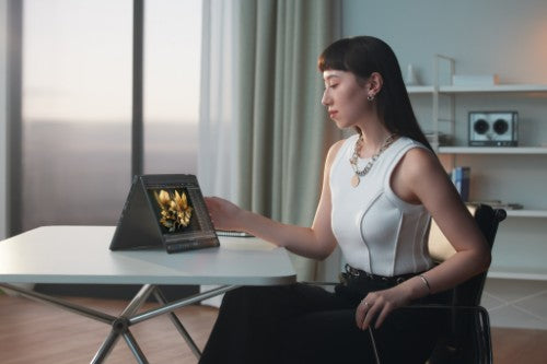 ASUS ProArt PX13 HN7306EA-LX036W Copilot+ PC AMD Ryzen™ AI Max+ 395 Hybrid (2-in-1) 33.8 cm (13.3") Touchscreen 3K 32 GB LPDDR5x-SDRAM 1 TB SSD Wi-Fi 7 (802.11be) Windows 11 Home Black