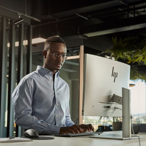 HP EliteOne 870 G9 Intel® Core™ i7 i7-14700 68.6 cm (27") 2560 x 1440 pixels Touchscreen All-in-One PC 32 GB DDR5-SDRAM 1 TB SSD Windows 11 Pro Wi-Fi 7 (802.11be) Silver