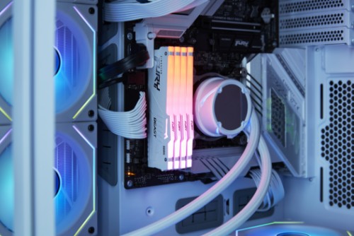 Kingston Technology FURY Beast 32GB 6000MT/s DDR5 CL36 DIMM (Kit of 2) White RGB EXPO