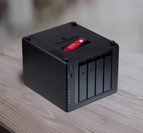 Western Digital Red WD ™ SN700 NVMe™ POWERED BY SANDISK 1 TB