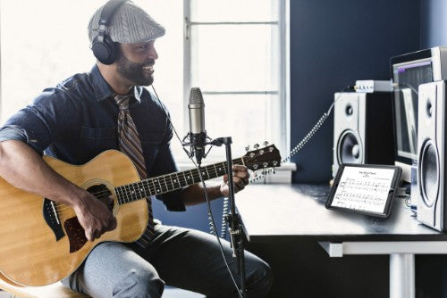 CTA Digital PAD-PCGK10 tablet case 26.7 cm (10.5") Cover Black