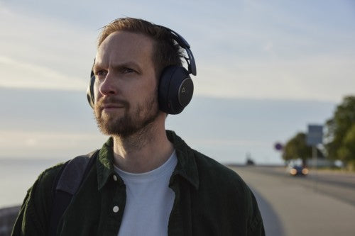 HP Poly Voyager Surround 80 UC Microsoft Teams Certified USB-C Headset +USB-C/A Adapter