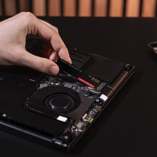 Western Digital Black WD_BLACK™ SN7100 NVMe™ SSD POWERED BY SANDISK 1 TB