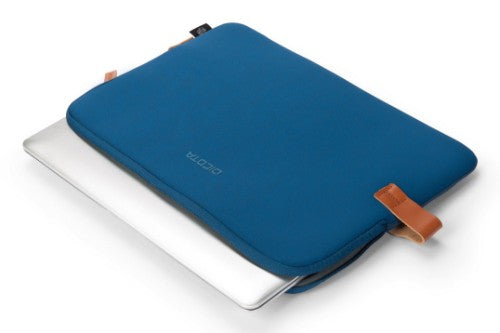 DICOTA D32153-RPET laptop case 33 cm (13") Sleeve case Navy