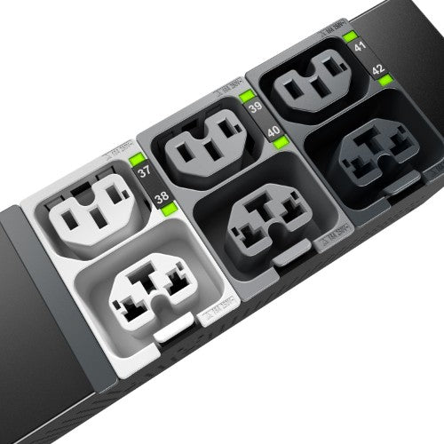 APC NetShelter Rack PDU Advanced, Switched Metered Outlet, 3Phase, 43.5kW 400V 63A or 34.6kW 415V 60A, 42 Outlets, IEC309