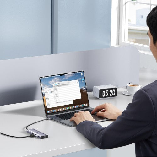 Ugreen Revodok USB-C 6-IN-1 Hub met 4K HDMI USB Type-C 10000 Mbit/s