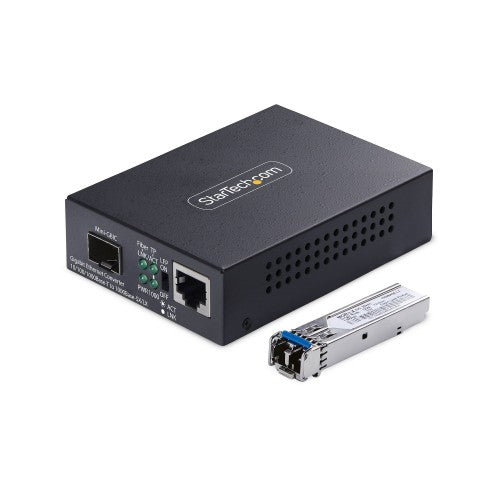 StarTech.com Single-Mode (SM) LC Fiber Media Converter for 10/100/1000 Networks, Standalone Gigabit Ethernet to Fiber Converter, 20km - TAA
