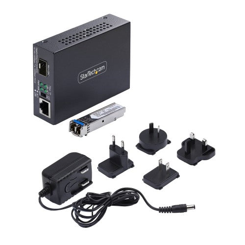 StarTech.com Single-Mode (SM) LC Fiber Media Converter for 10/100/1000 Networks, Standalone Gigabit Ethernet to Fiber Converter, 40km - TAA