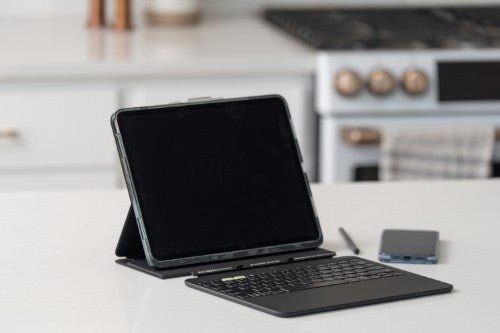 ZAGG Pro Keys 2 Apple iPad Pro 13" (M5/M4) Black UK